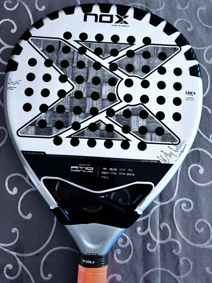 Nox Padel Racket AT10 Genius 18K Luxury By Agustin Tapia 2024 Padel Racket (2nd Hand, Signed by Willy Lahoz)